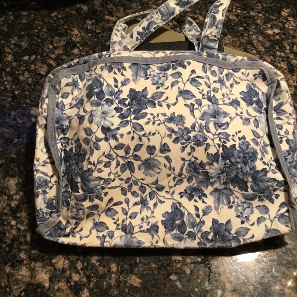 Travel bag no name 10 by 13 blue white used